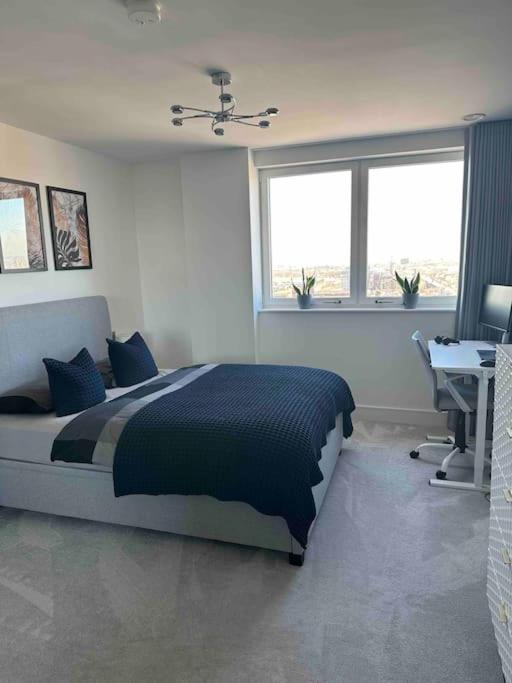 Appartamento Stunning One-bedroom Apartment- Next To Tube Station- Sleeps 3 Londra